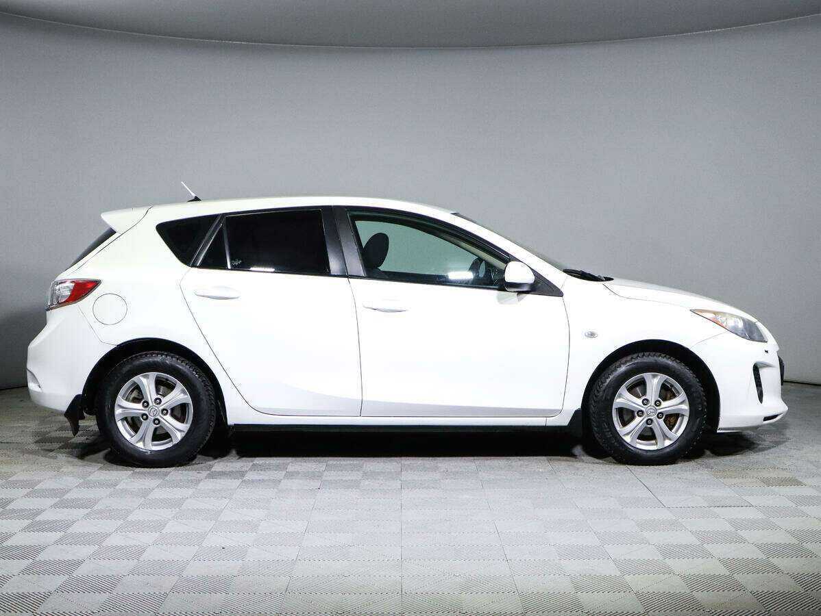 Mazda 3 с пробегом — 2012 год. Фото: #3