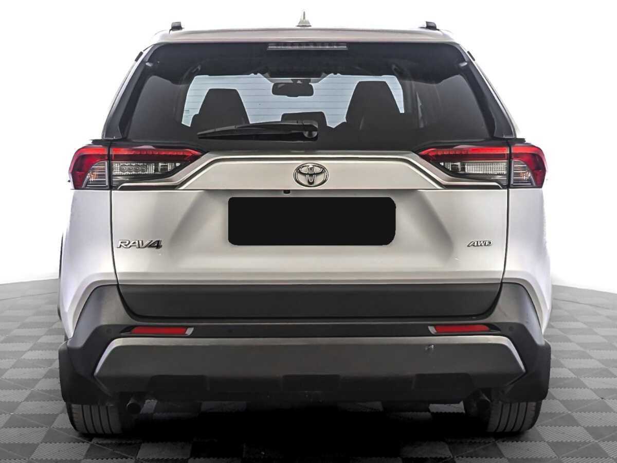Toyota RAV4 с пробегом — 2020 год. Фото: #5