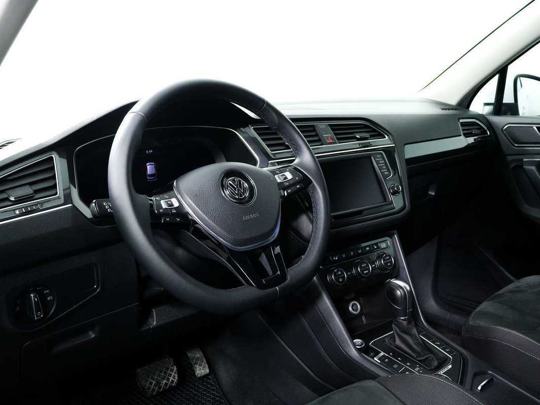 Volkswagen Tiguan с пробегом — 2017 год. Фото: #12