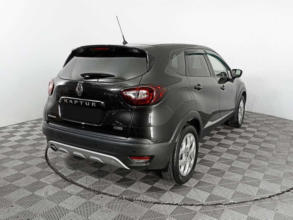 Renault Kaptur с пробегом — 2016 год. Фото: #3