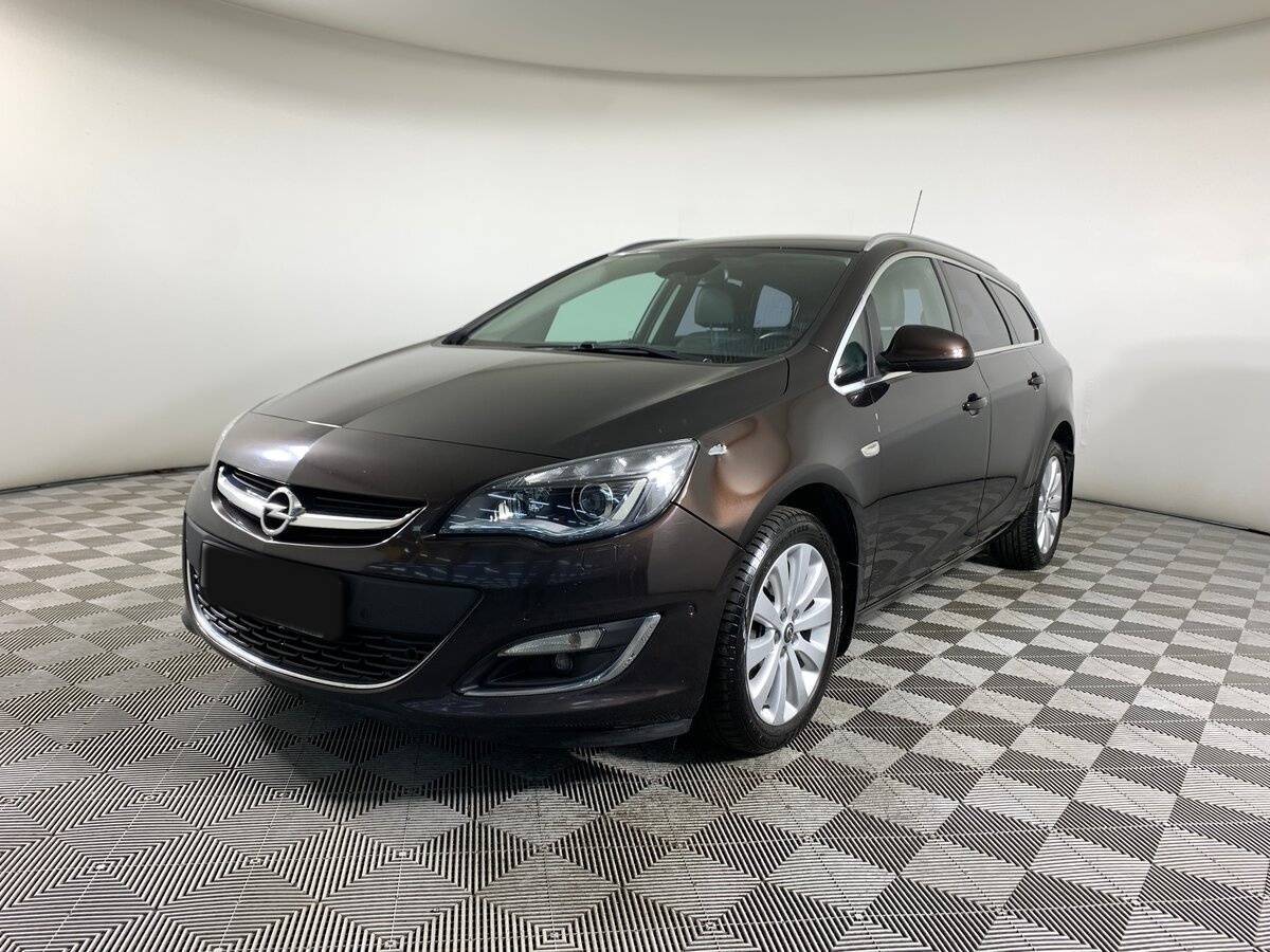 Opel Astra с пробегом — 2014 год. Фото: #0