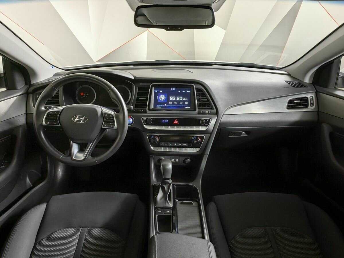 Hyundai Sonata с пробегом — 2018 год. Фото: #9