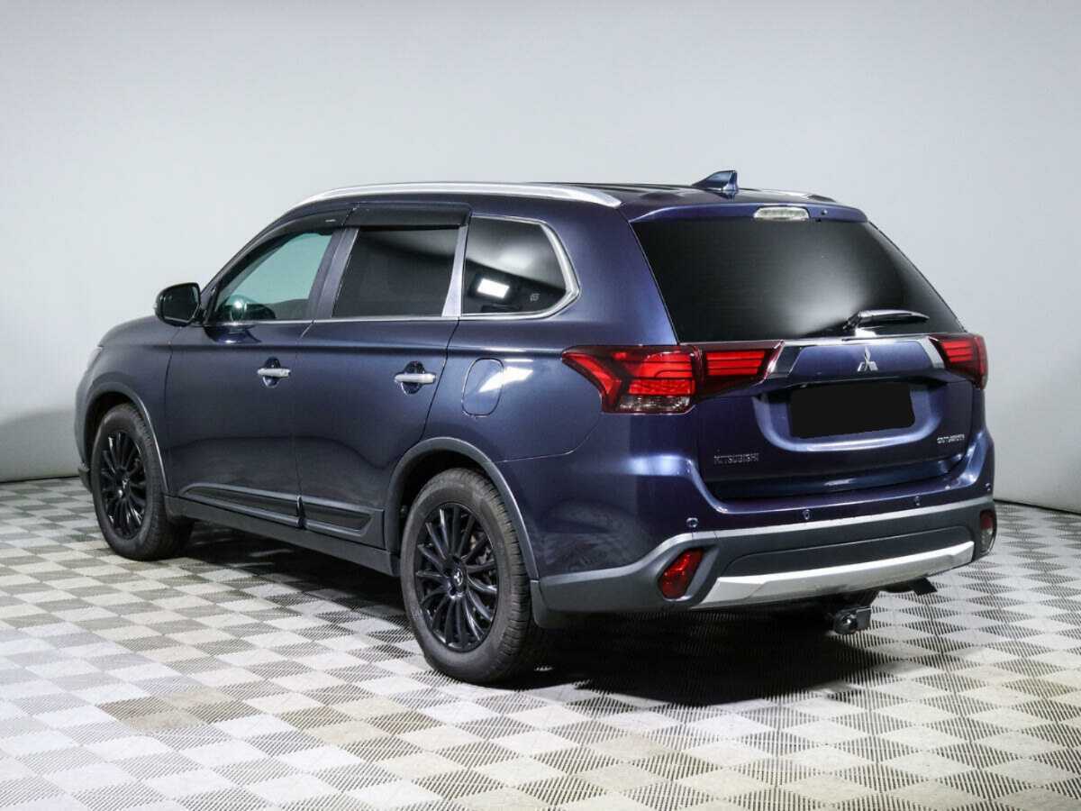 Mitsubishi Outlander с пробегом — 2018 год. Фото: #5