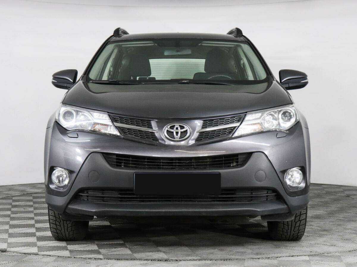 Toyota RAV4 с пробегом — 2014 год. Фото: #1