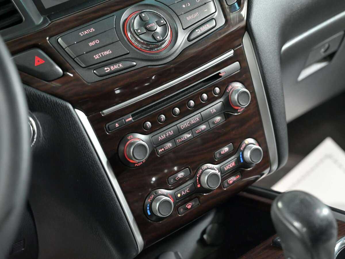 Nissan Pathfinder с пробегом — 2014 год. Фото: #13