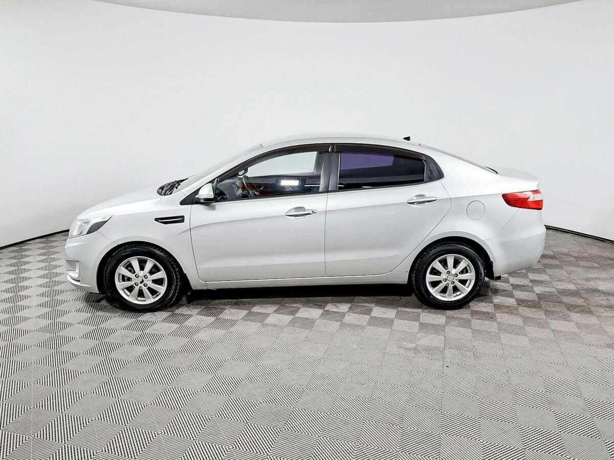 Kia Rio с пробегом — 2012 год. Фото: #6