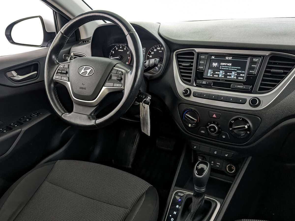 Hyundai Solaris с пробегом — 2018 год. Фото: #21