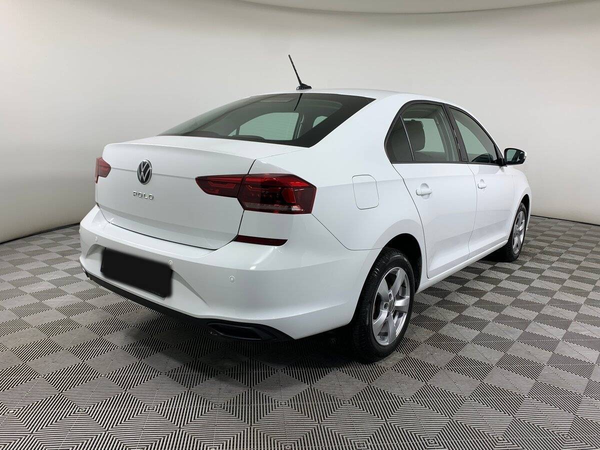 Volkswagen Polo с пробегом — 2021 год. Фото: #4