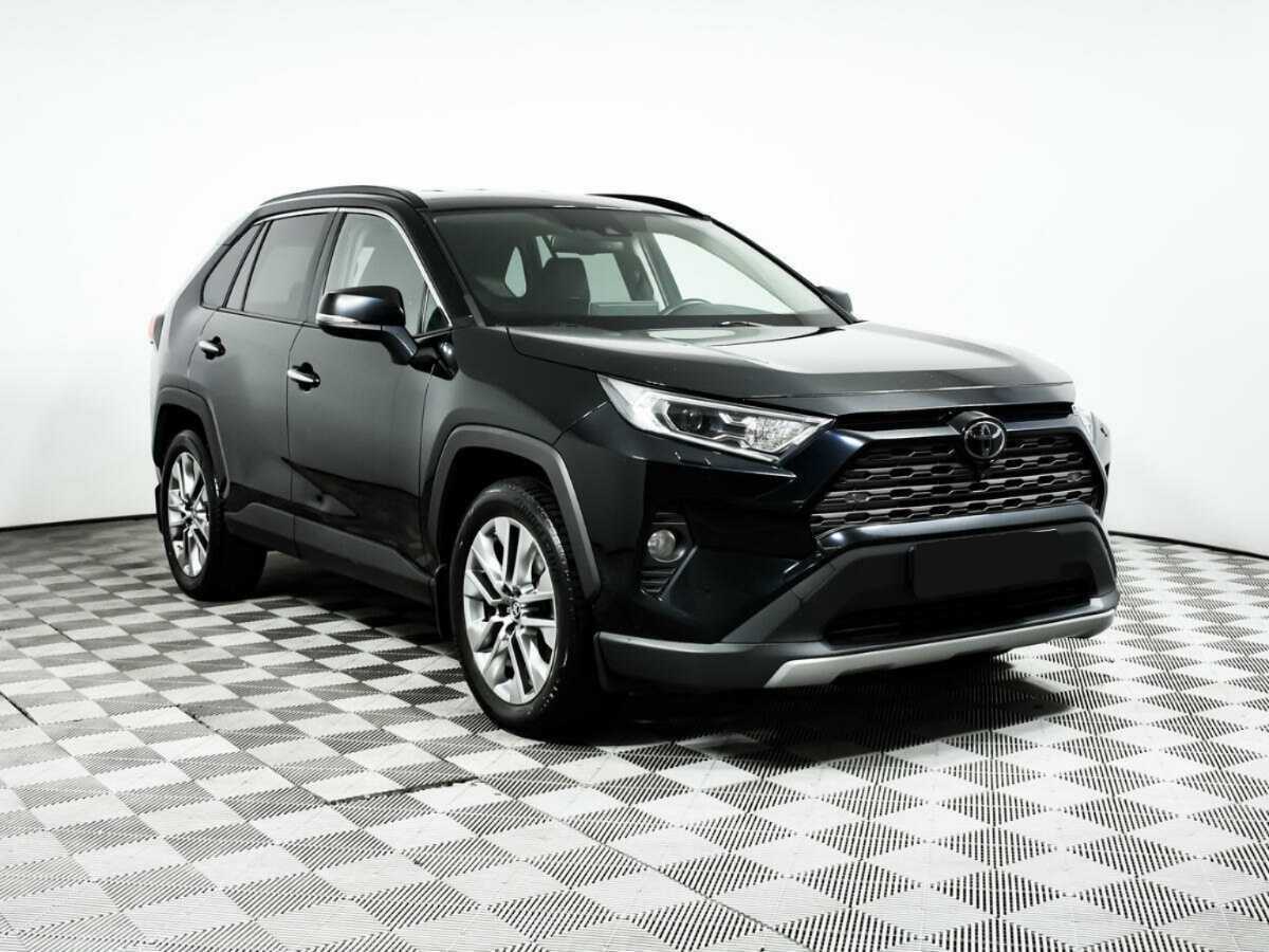 Toyota RAV4 с пробегом — 2020 год. Фото: #2