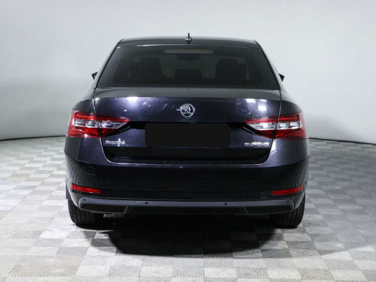Skoda Superb с пробегом — 2019 год. Фото: #5