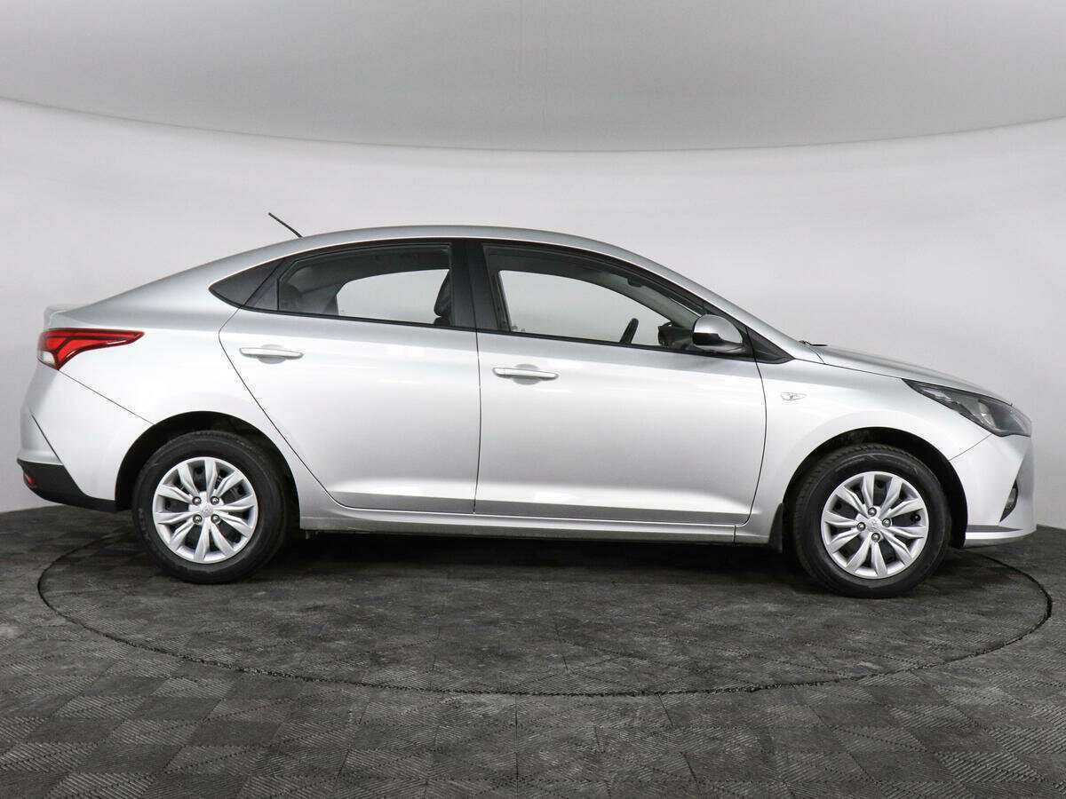 Hyundai Solaris с пробегом — 2020 год. Фото: #3