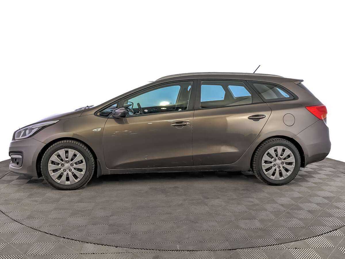 Kia Ceed с пробегом — 2015 год. Фото: #7