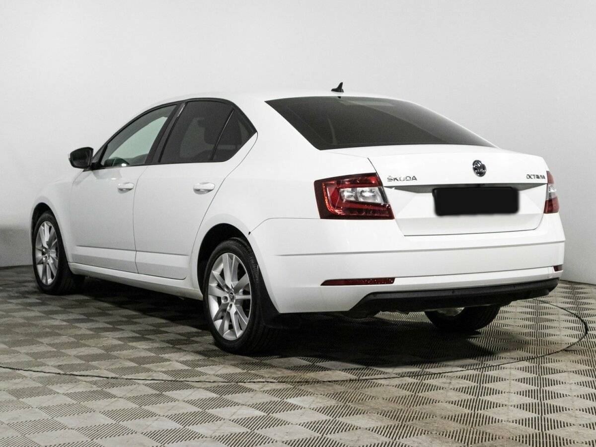 Skoda Octavia с пробегом — 2017 год. Фото: #6