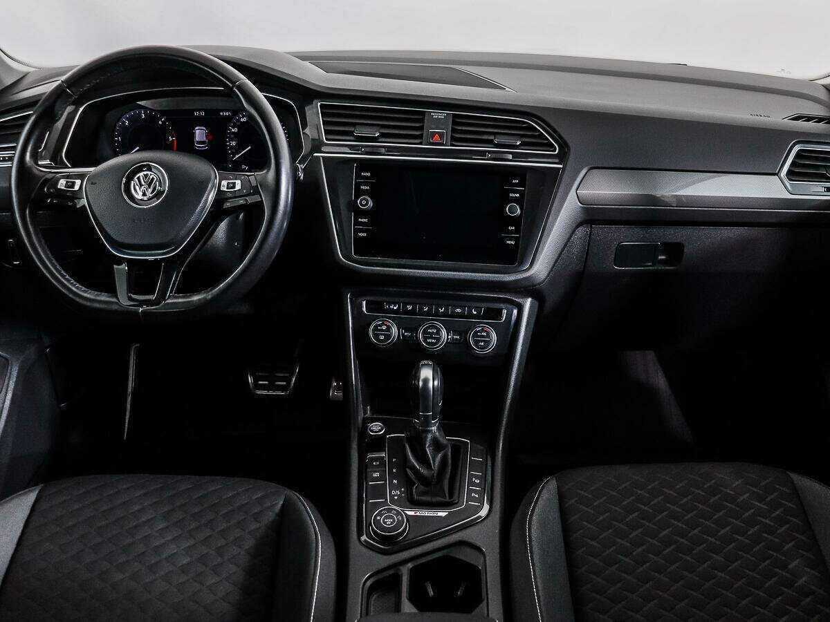 Volkswagen Tiguan с пробегом — 2018 год. Фото: #12