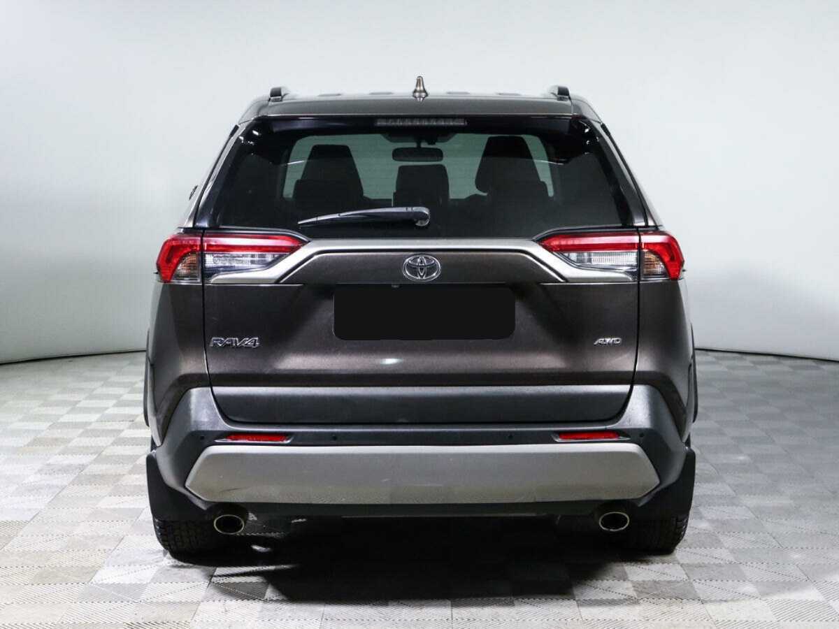 Toyota RAV4 с пробегом — 2019 год. Фото: #4