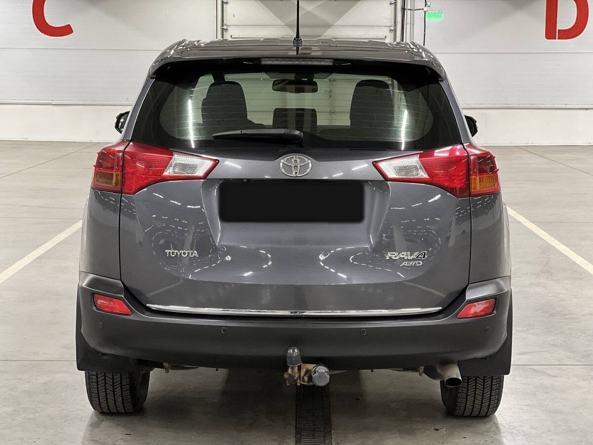 Toyota RAV4 с пробегом — 2013 год. Фото: #5
