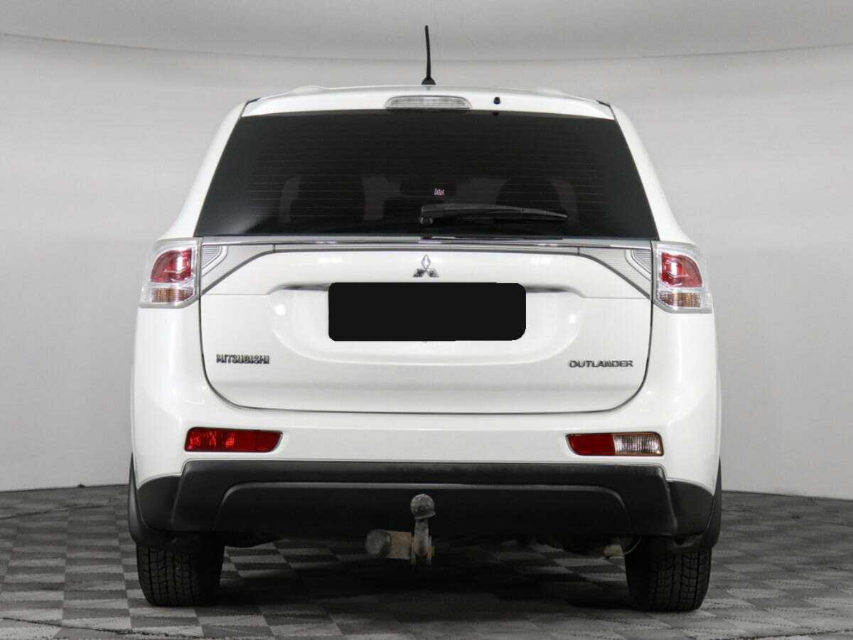 Mitsubishi Outlander с пробегом — 2014 год. Фото: #5