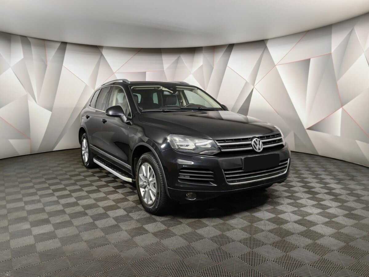 Volkswagen Touareg с пробегом — 2013 год. Фото: #2
