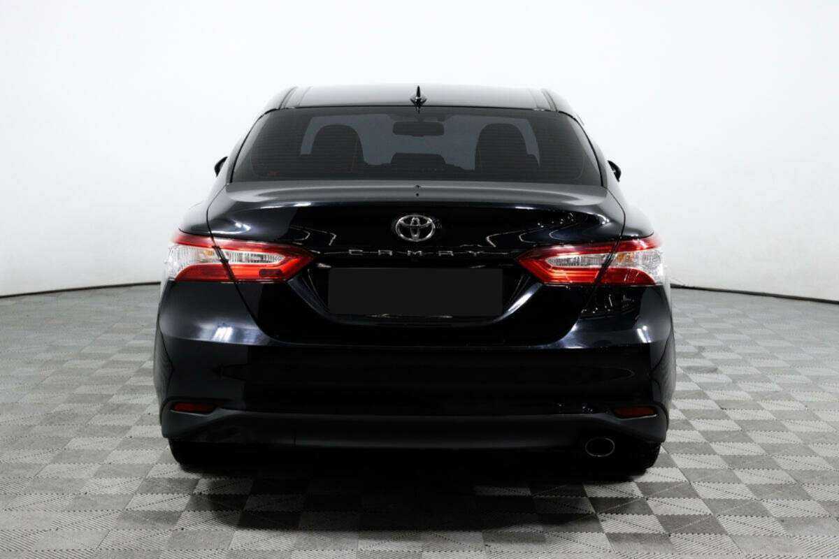 Toyota Camry с пробегом — 2019 год. Фото: #5