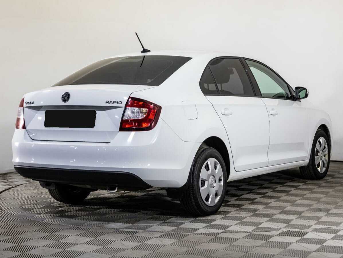 Skoda Rapid с пробегом — 2018 год. Фото: #4