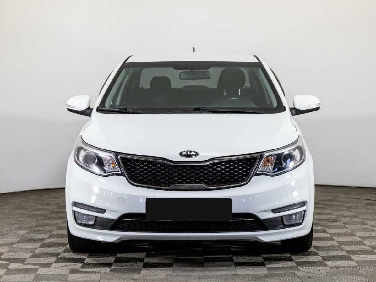 Kia Rio с пробегом — 2015 год. Фото: #1