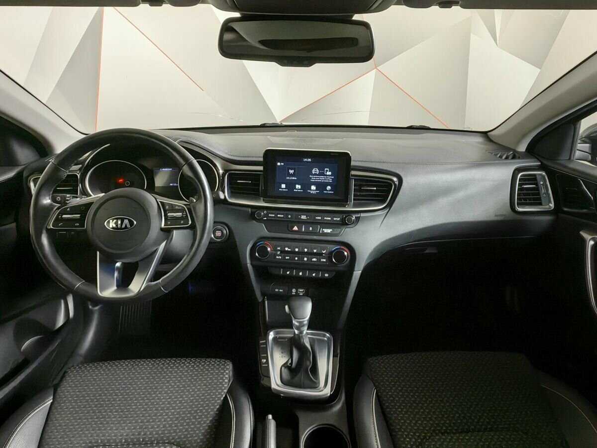 Kia Ceed с пробегом — 2019 год. Фото: #9