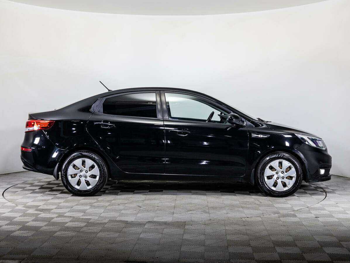 Kia Rio с пробегом — 2016 год. Фото: #3