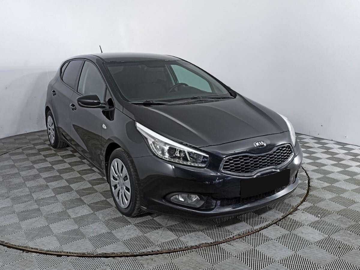 Kia Ceed с пробегом — 2012 год. Фото: #2