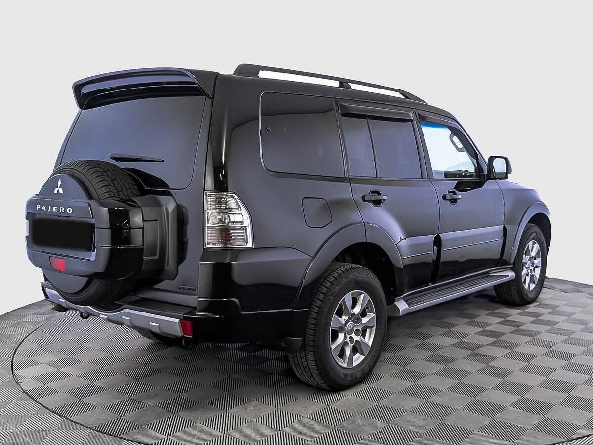 Mitsubishi Pajero с пробегом — 2013 год. Фото: #4