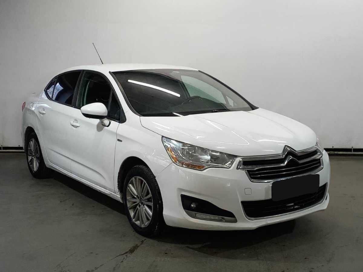 Citroen C4 с пробегом — 2015 год. Фото: #2