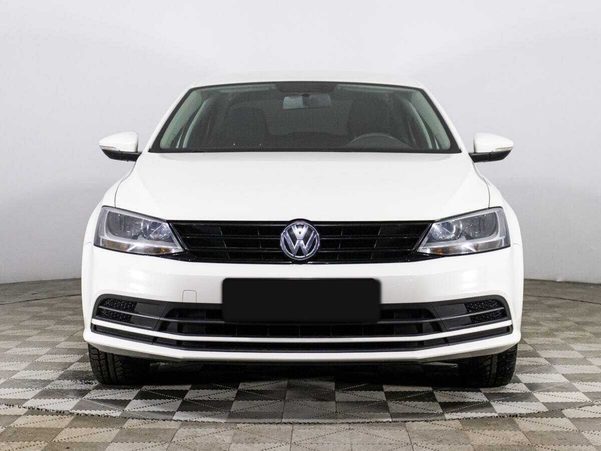 Volkswagen Jetta с пробегом — 2015 год. Фото: #1