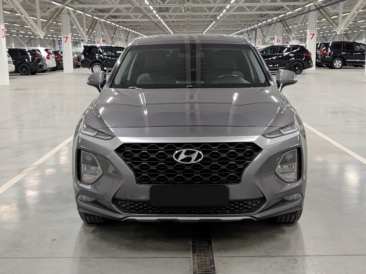 Hyundai Santa Fe с пробегом — 2019 год. Фото: #1