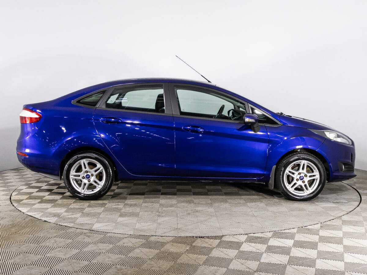 Ford Fiesta с пробегом — 2016 год. Фото: #3