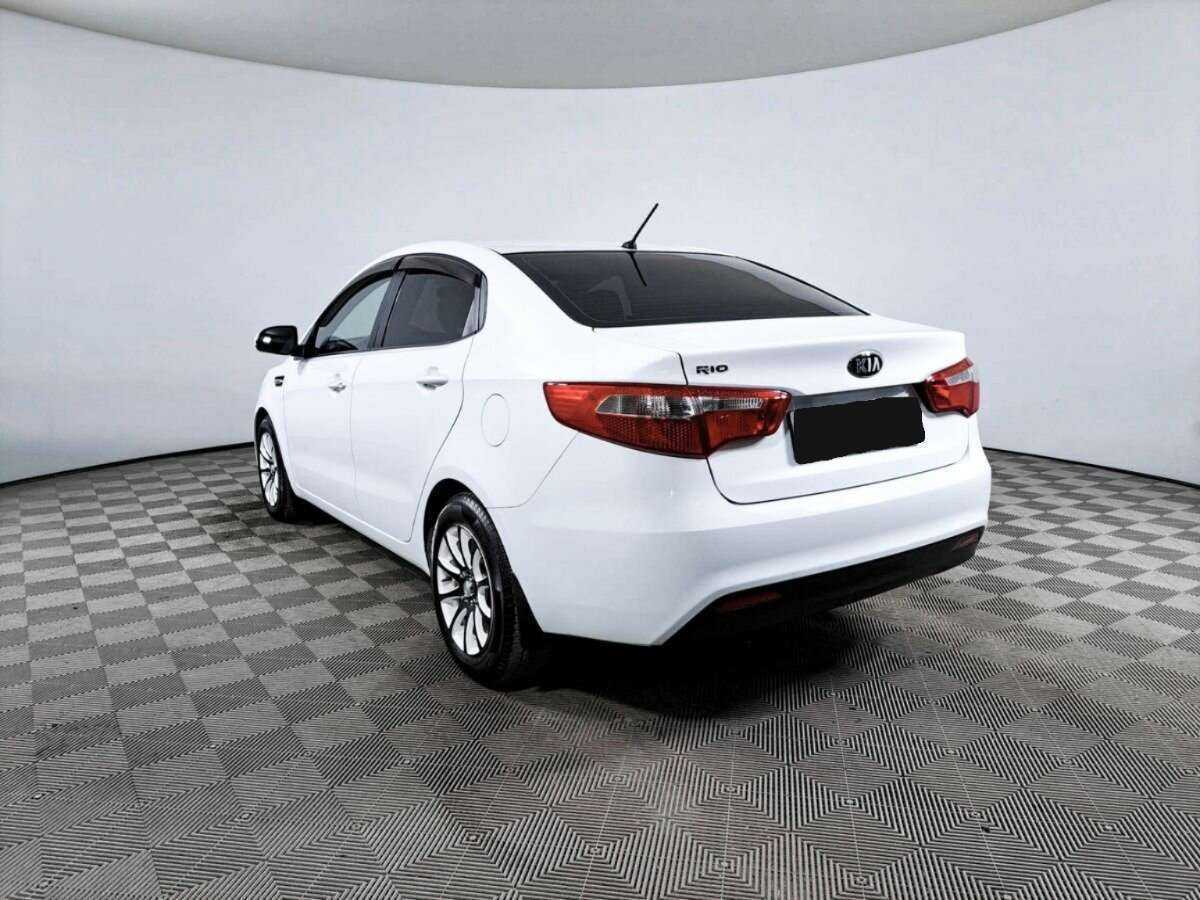 Kia Rio с пробегом — 2014 год. Фото: #6