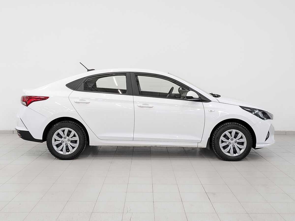 Hyundai Solaris с пробегом — 2021 год. Фото: #3