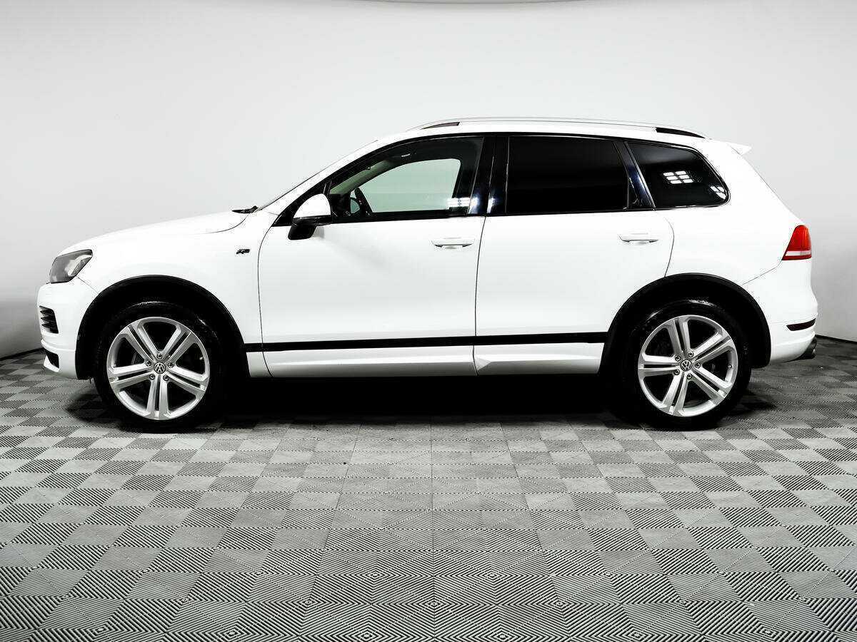 Volkswagen Touareg с пробегом — 2012 год. Фото: #7