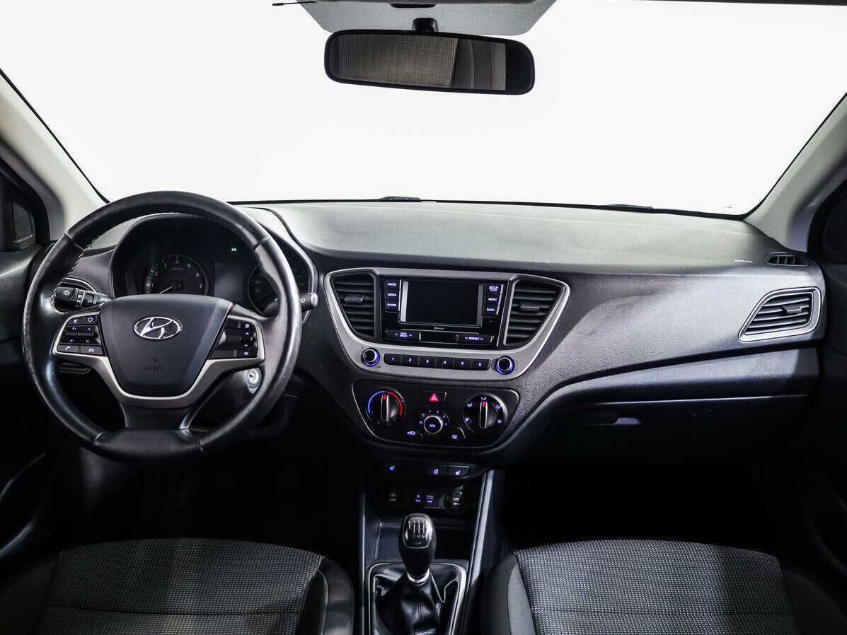 Hyundai Solaris с пробегом — 2018 год. Фото: #8