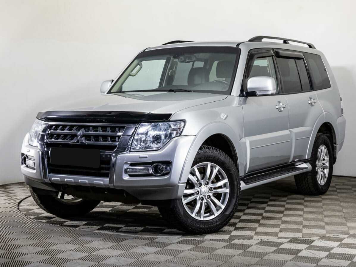 Mitsubishi Pajero с пробегом — 2017 год. Посмотреть фото