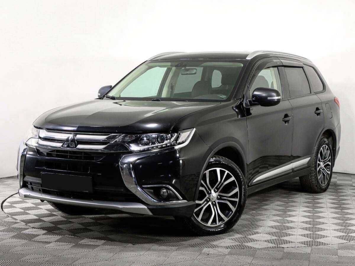 Mitsubishi Outlander с пробегом — 2018 год. Фото: #0
