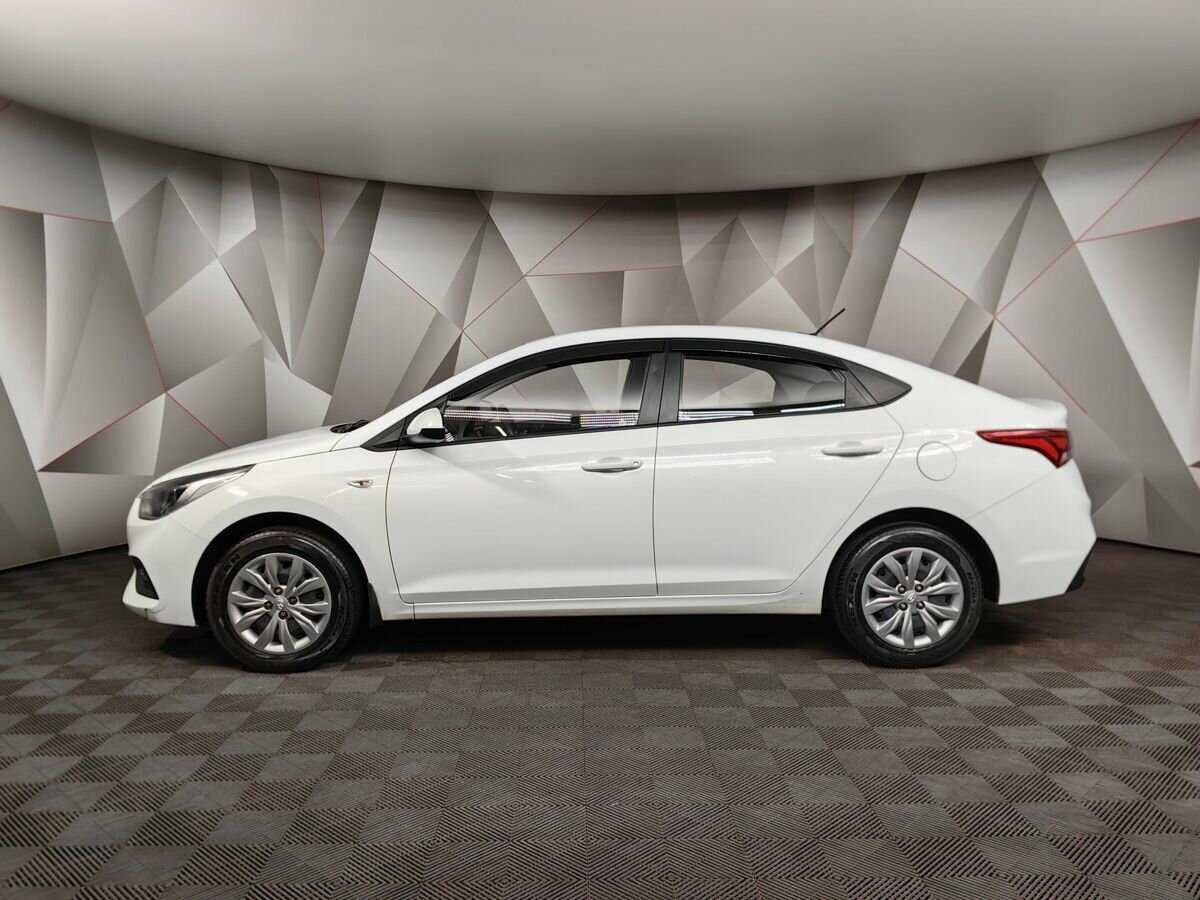 Hyundai Solaris с пробегом — 2019 год. Фото: #4