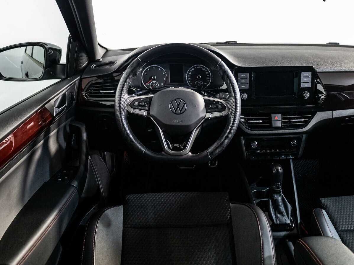 Volkswagen Polo с пробегом — 2021 год. Фото: #13