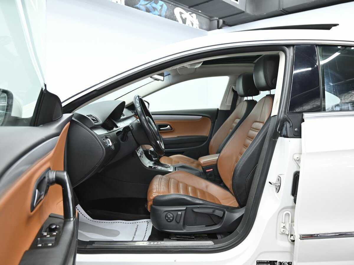 Volkswagen Passat CC с пробегом — 2013 год. Фото: #7