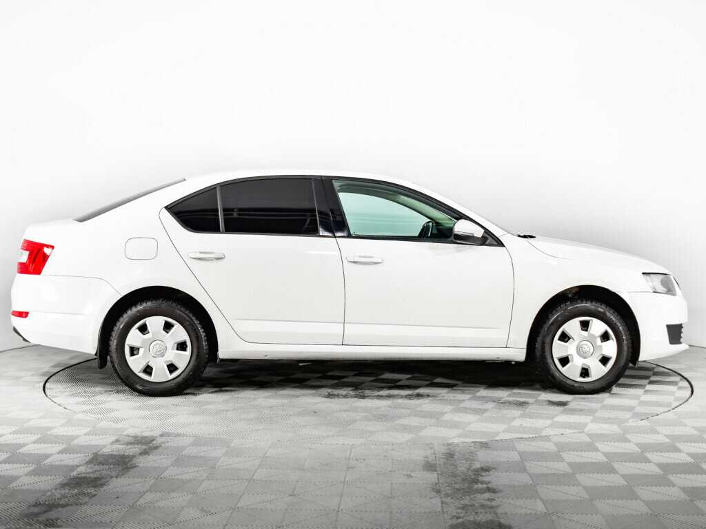 Skoda Octavia с пробегом — 2014 год. Фото: #3