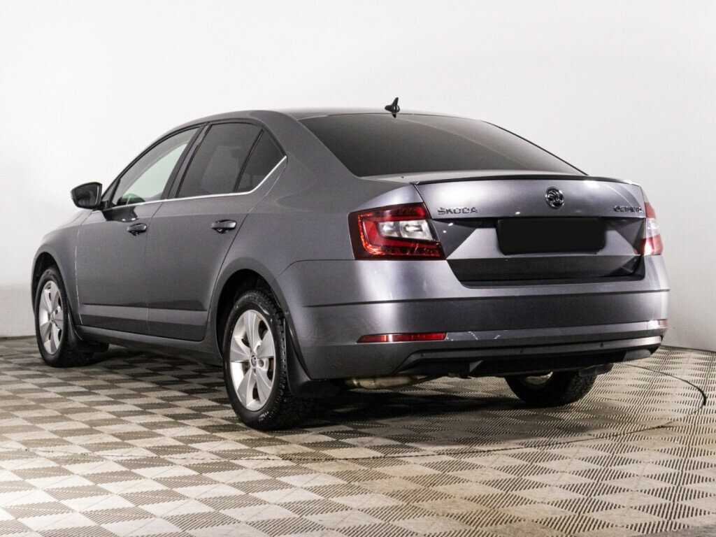 Skoda Octavia с пробегом — 2018 год. Фото: #6