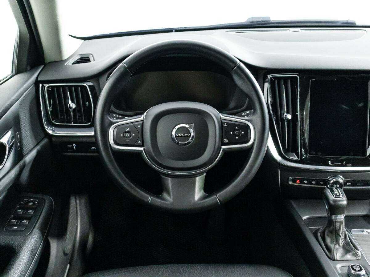 Volvo V60 с пробегом — 2018 год. Фото: #16