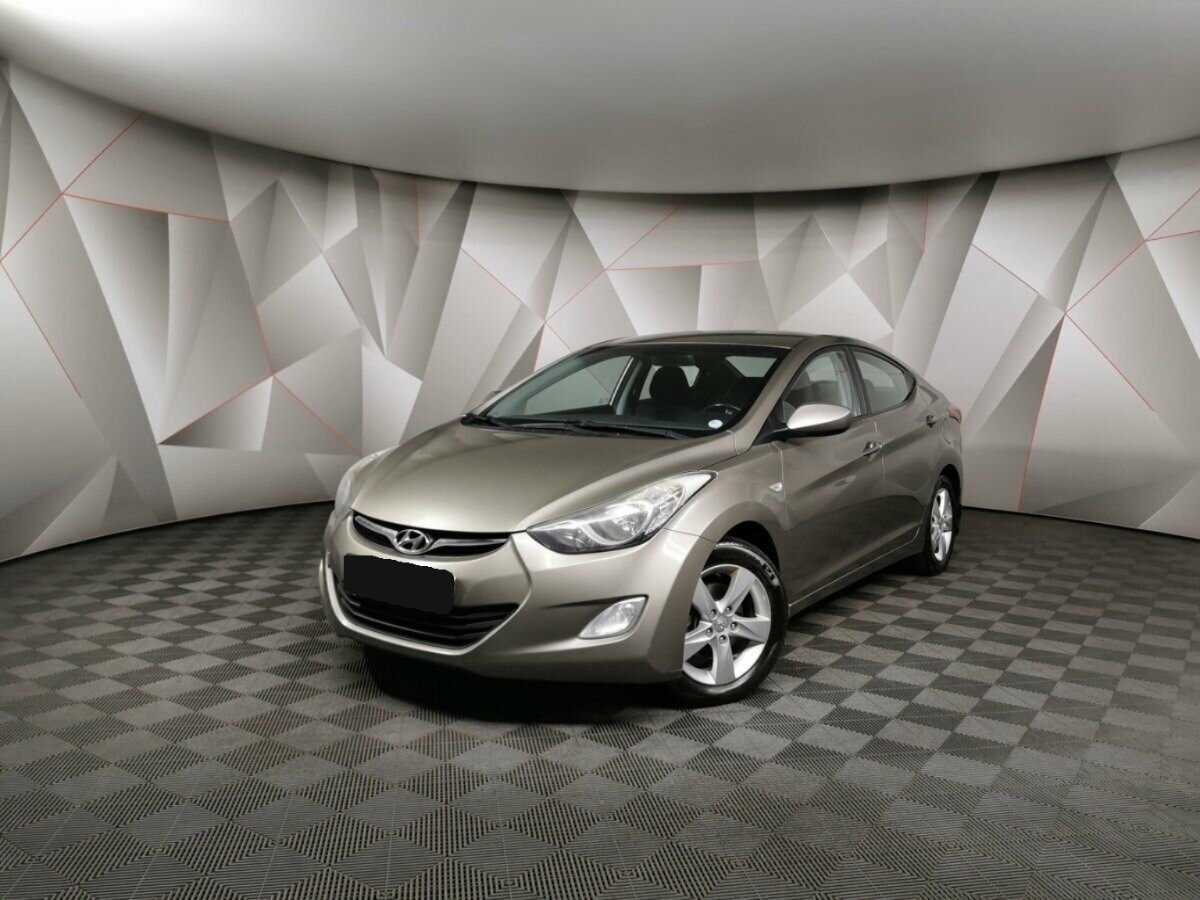 Hyundai Elantra с пробегом — 2012 год. Посмотреть фото