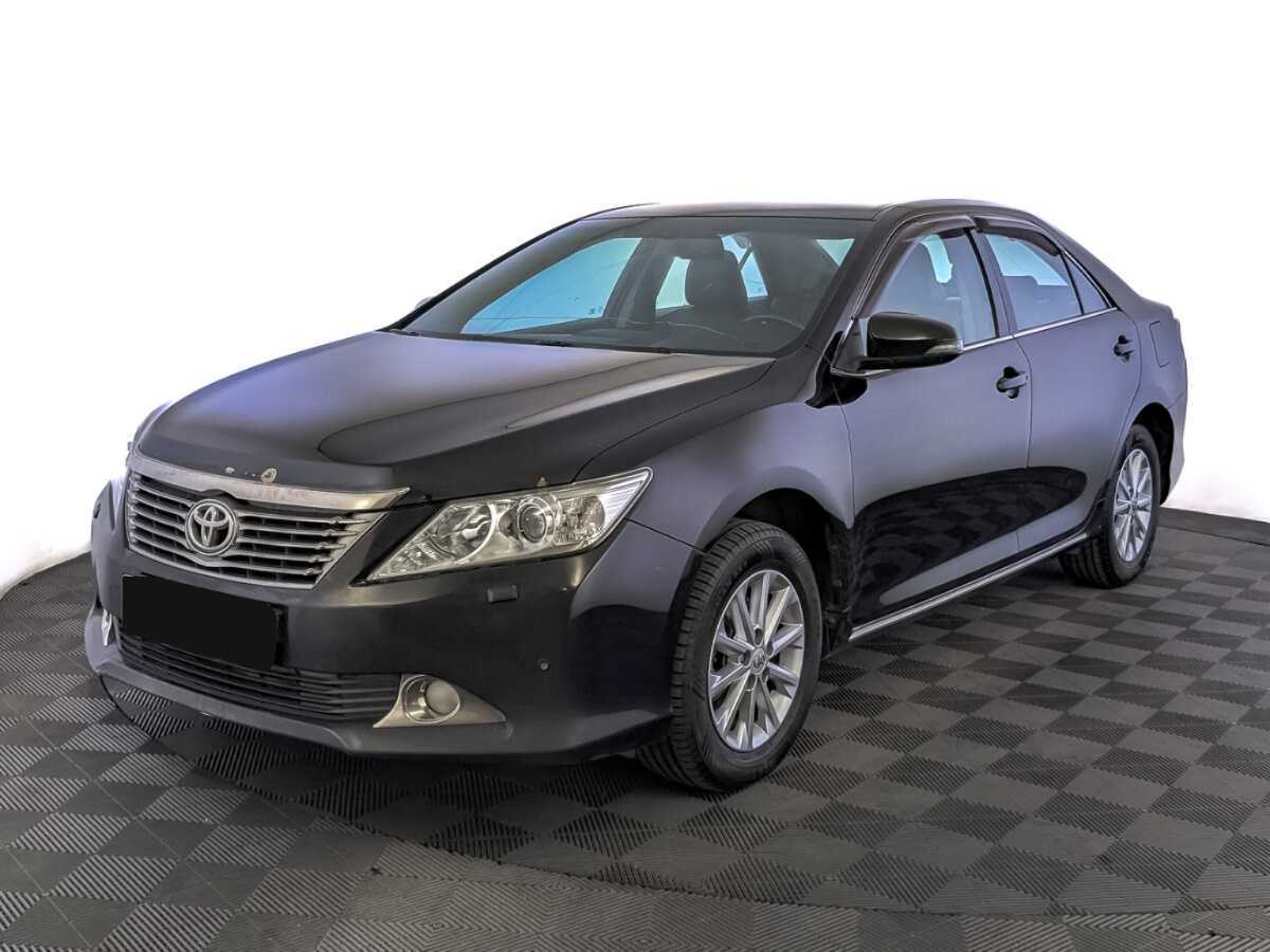 Toyota Camry с пробегом — 2014 год. Фото: #0