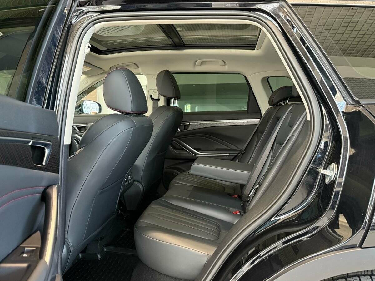 FAW Bestune T55 с пробегом — 2023 год. Фото: #16