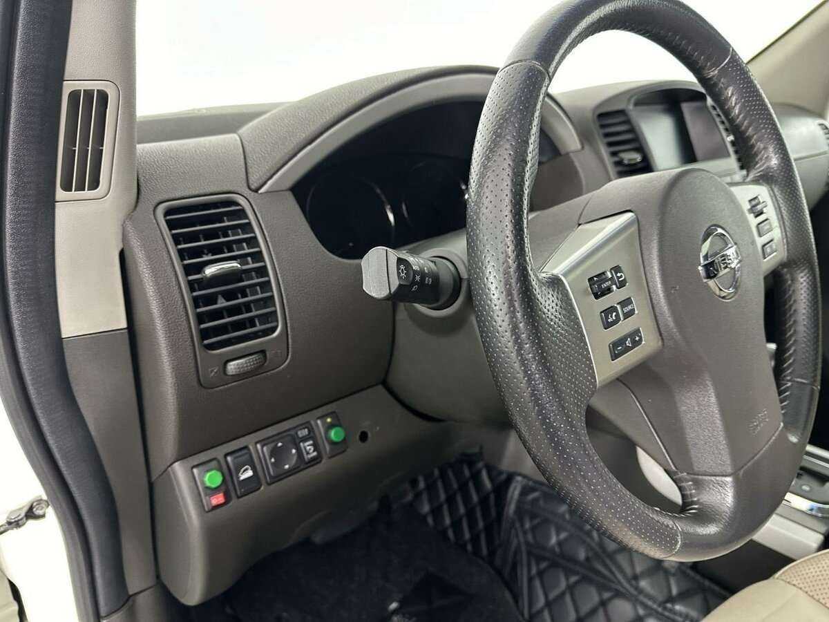 Nissan Pathfinder с пробегом — 2012 год. Фото: #8