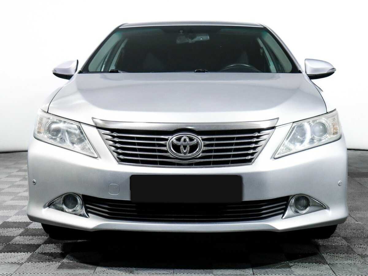 Toyota Camry с пробегом — 2013 год. Фото: #1